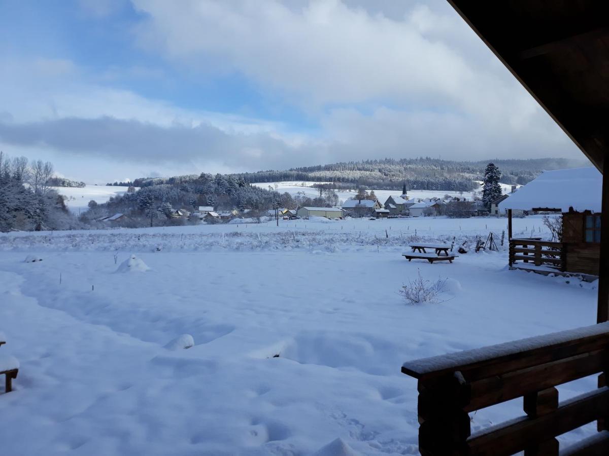Chalets Les 5 Loups Gerbepal Exterior photo